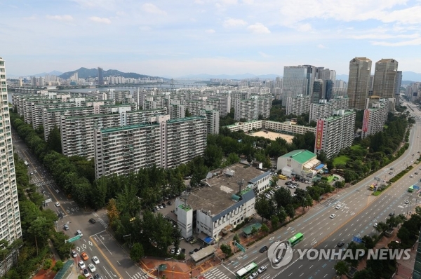지난해 발표한 9.13 부동산 대책은 서울 주택시장 흐름을 단번에 바꾼 정부의 ‘특단의 대책’으로 통한다. (사진=연합뉴스)